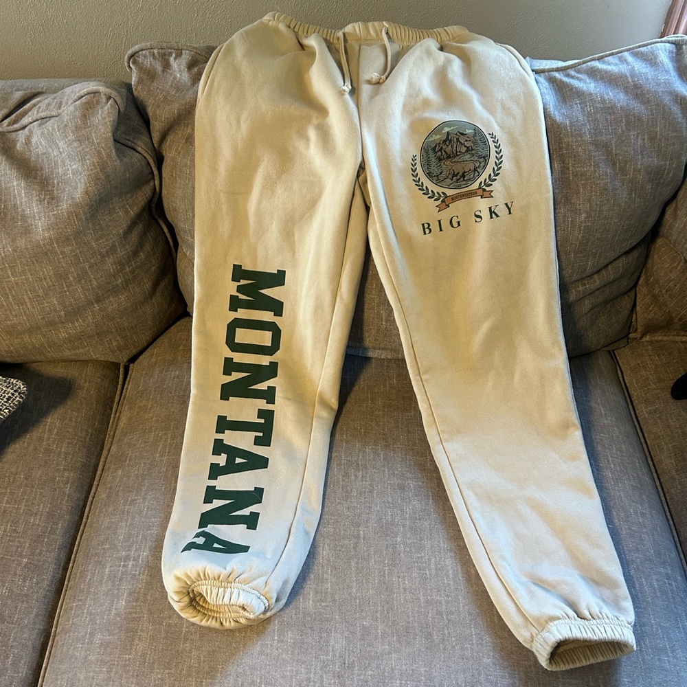 Social Scene Junior Beige Montana Sweatpants